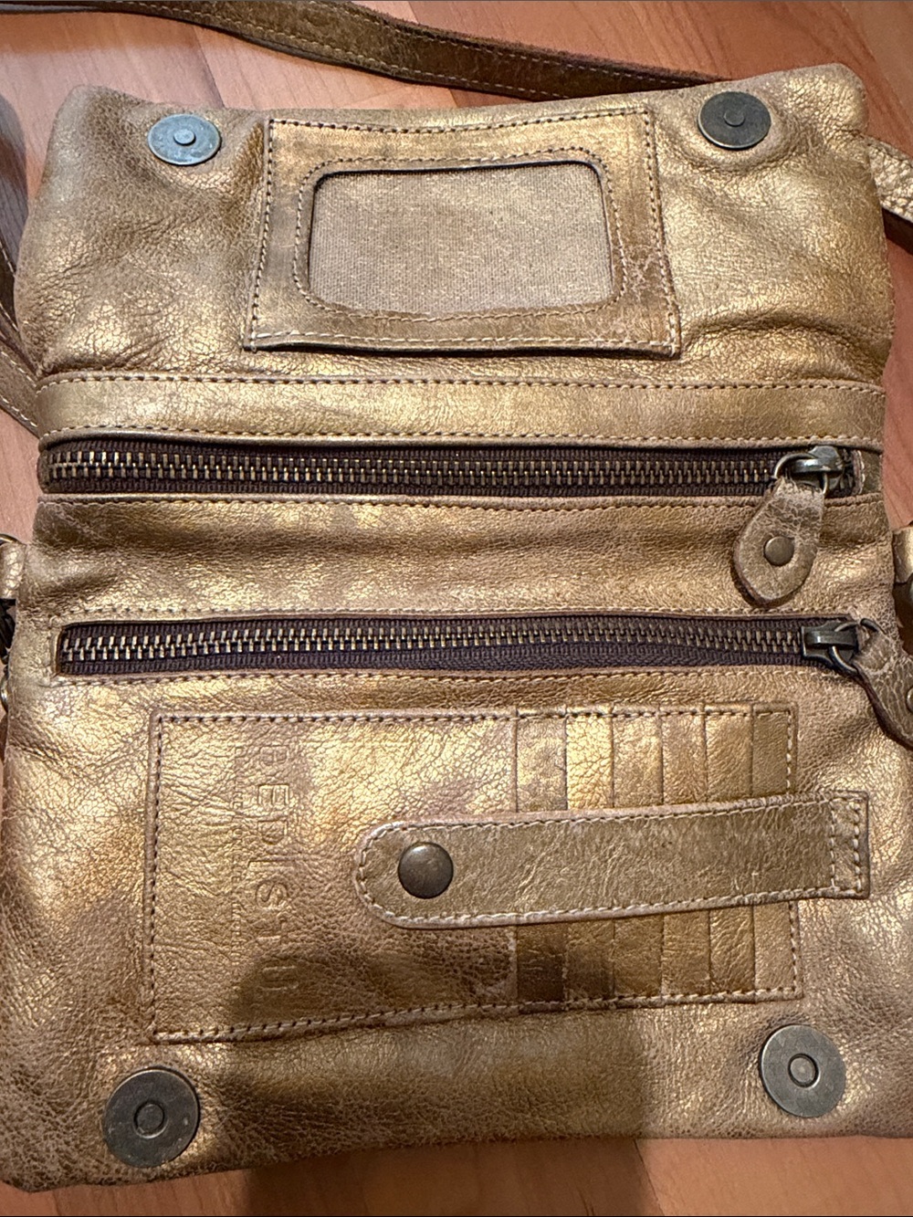 Bed Stu Metallic Gold Crossbody Wallet - Picture 3 of 6